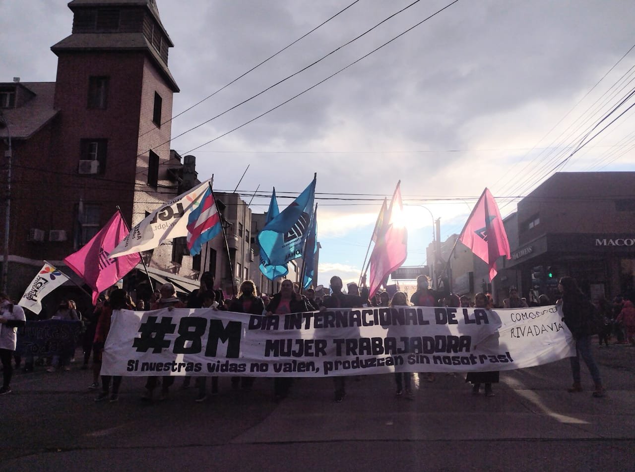 Postales del #8M en Chubut