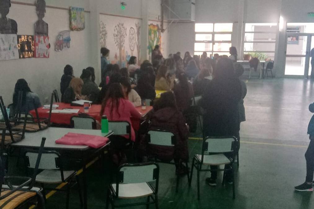 Presentación para realizar asambleas escolares el miércoles 16 de agosto