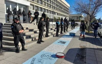 Exigimos al Gobierno convocatoria a reunión paritaria salarial