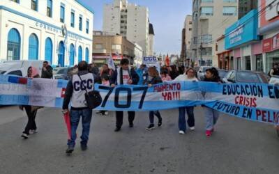 Llamamos a la unidad de todas las organizaciones sindicales docentes